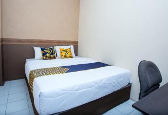 SPOT ON 2589 Marina Residence allows 18 year olds to book a room