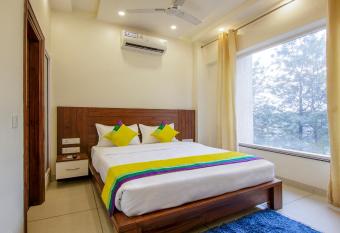 Itsy By Treebo - GM Residency allows 18 year olds to book a room