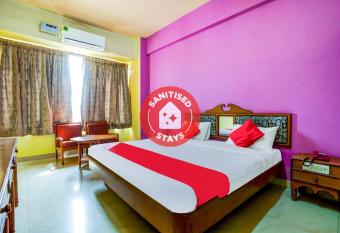 OYO 68201 Hotel Singapore International allows 18 year olds to book a room