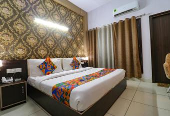 FabHotel K9 allows 18 year olds to book a room