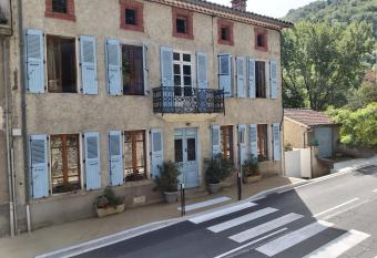 Burlats allows 18 year olds to book a room