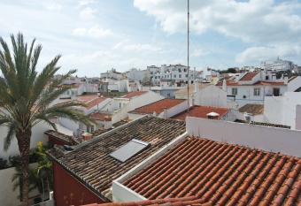 C01 - Blue Door City Apartment has Balcony rooms