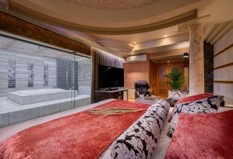 C.YOKOHAMA has Smoking rooms