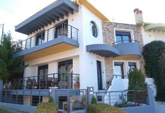 Villa Tethys has Balcony rooms