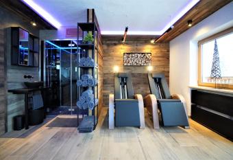 Der Trueferhof has Balcony rooms