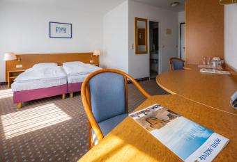 Akzent Congresshotel Hoyerswerda allows 18 year olds to book a room