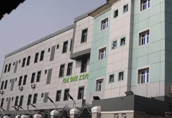 De One Lodge allows 18 year olds to book a room