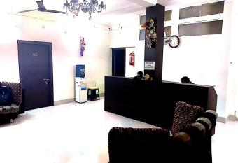 Lake Town Guest House has Balcony rooms