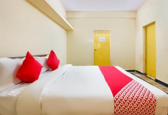 OYO 61506 Sai Residency allows 18 year olds to book a room
