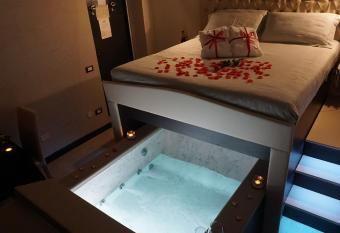 Il Cantuccio Suite has Balcony rooms