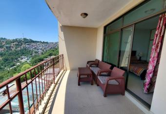 Rove Lodging - Murree has Balcony rooms