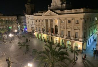 Penthouse La plaza con Ascensor Grupo AC Gestion has Balcony rooms