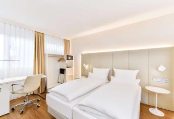 NH Erlangen allows 18 year olds to book a room