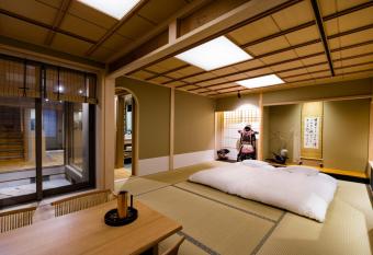 Ishibekoji Muan allows 18 year olds to book a room