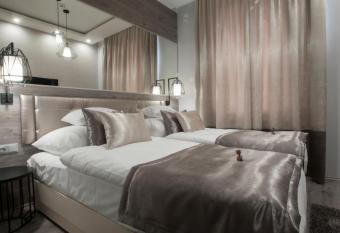 Hotel Talizm  n has Balcony rooms