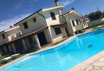 Luxury b&b Resort allows 18 year olds to book a room