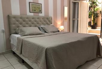 Hostel Ip   allows 18 year olds to book a room