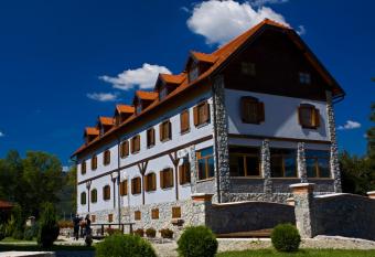 Hotel Gacka has Balcony rooms