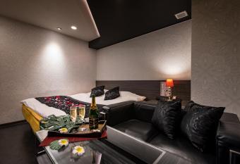 Hotel Water Gate Sagamihara (Adult Only) allows 18 year olds to book a room