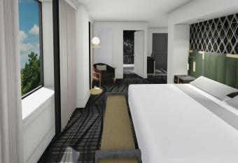 The Warrior Hotel, Autograph Collection has Balcony rooms