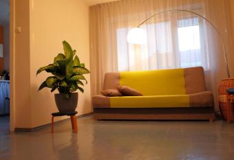 Apartment City Heart allows 18 year olds to book a room