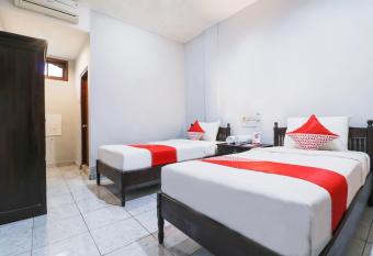 OYO 2411 Taman Mekar Beach Inn 2 allows 18 year olds to book a room