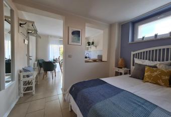 Neues Apartment #2 mit WLAN !Sauna & Hot Tub zubuchbar! allows 18 year olds to book a room