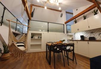 Koci Dom Loft has Balcony rooms