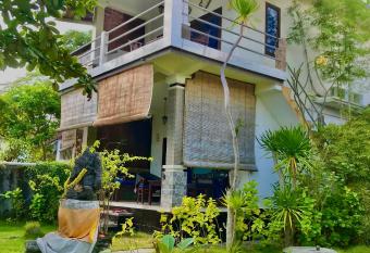 Tudes Homestay has Balcony rooms