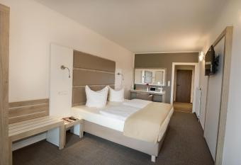 Confour Hotel has Balcony rooms