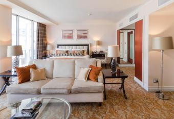 Taj Hotel Cape Town - Taj Residence suite ,let out privately has rooms with a private hot tub