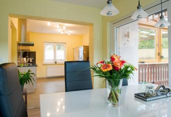 Juwel im Lahntal 5 Sterne has Balcony rooms