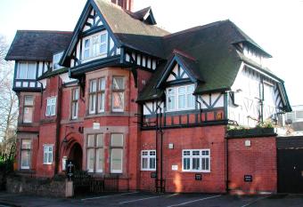 Croft Hotel has Balcony rooms