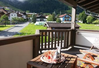 Apartment KatrinB15- by Four Seasons Apartment has Balcony rooms