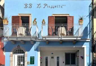 La Piazzetta has Balcony rooms
