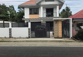 Villa Cresenciana has Balcony rooms