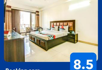 FabExpress Hemkunt Residency Noida allows 18 year olds to book a room