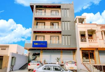 FabHotel 7th Crossing allows 18 year olds to book a room