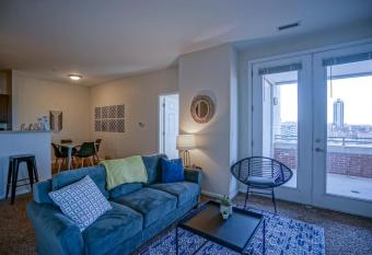 FRONTDESK 707 North Apts Downtown Indy has Balcony rooms