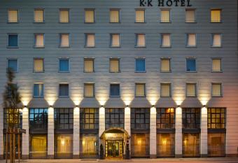 K+K Hotel am Harras allows 18 year olds to book a room