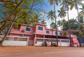U.R.D.Ki Hostel has Balcony rooms