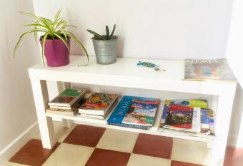 Il giardino delle zagare - miniappartamento tra Etna e mare allows 18 year olds to book a room