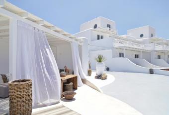 Livin Mykonos Hotel allows 18 year olds to book a room