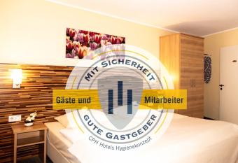 City Partner Central-Hotel Wuppertal allows 18 year olds to book a room