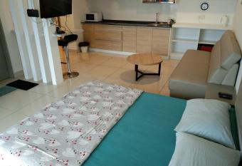 hasanah evo studio suites has Balcony rooms