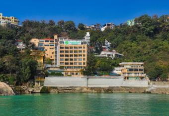 Lemon Tree Premier, Rishikesh allows 18 year olds to book a room