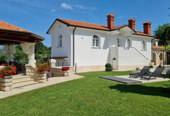 Holiday Apartment VILLA BIANCA has Balcony rooms