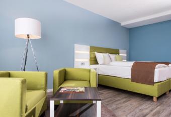 Best Western Hotel Frankfurt Airport Neu-Isenburg has Balcony rooms