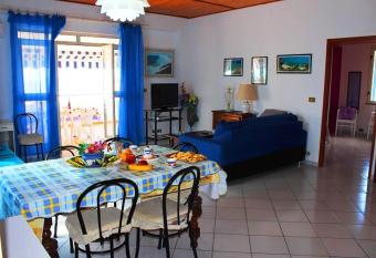 Villa Clara has Balcony rooms