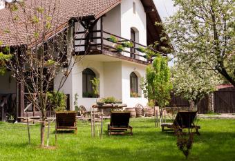 Casa Mosului has Balcony rooms